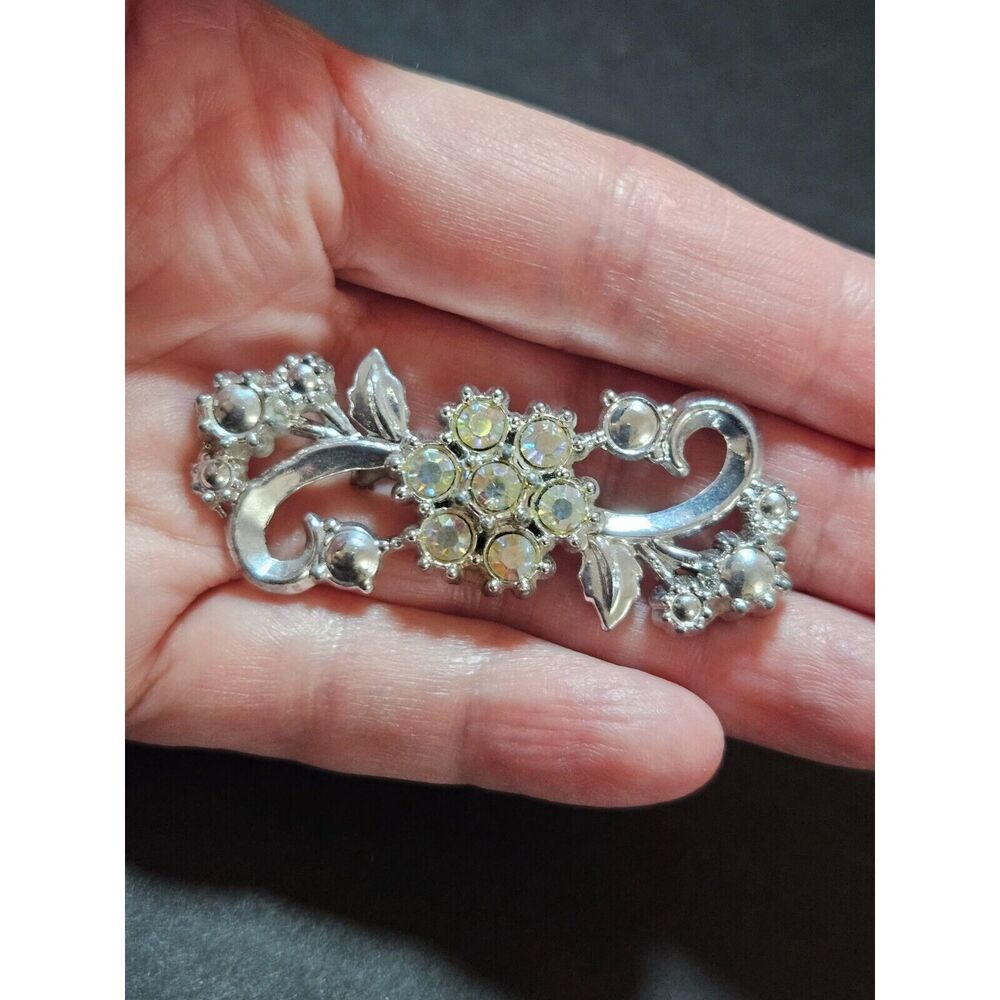 Vintage silver tone crystal brooch
